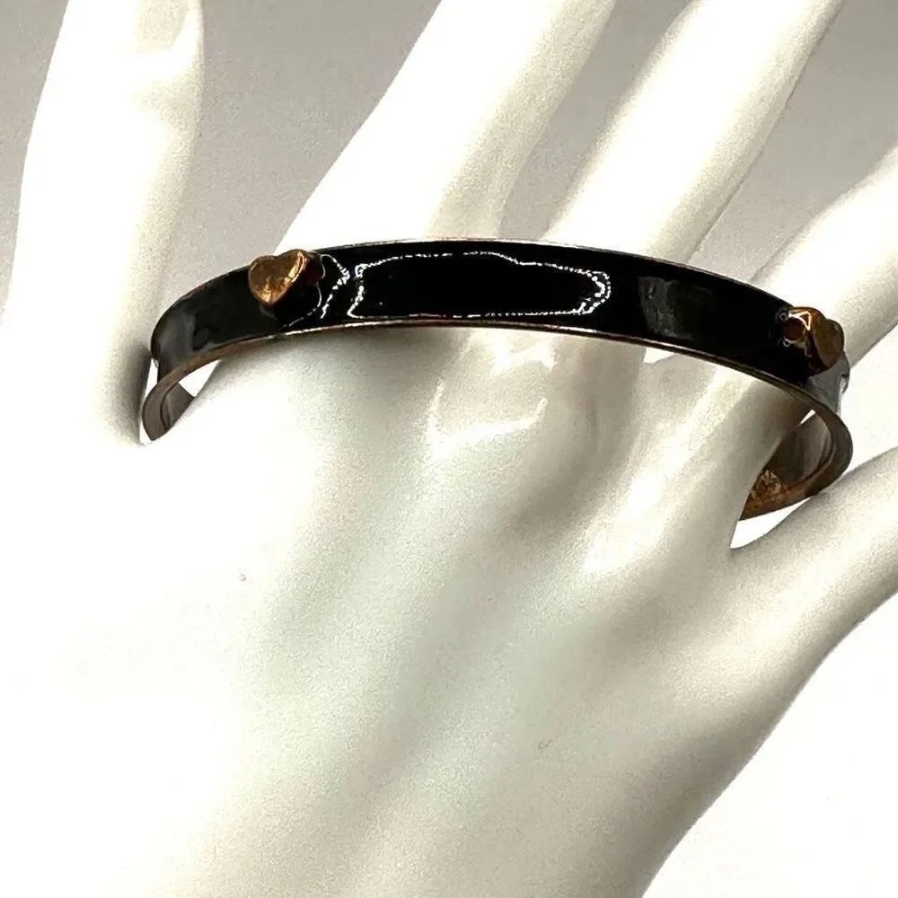 Black heart bangle bracelet